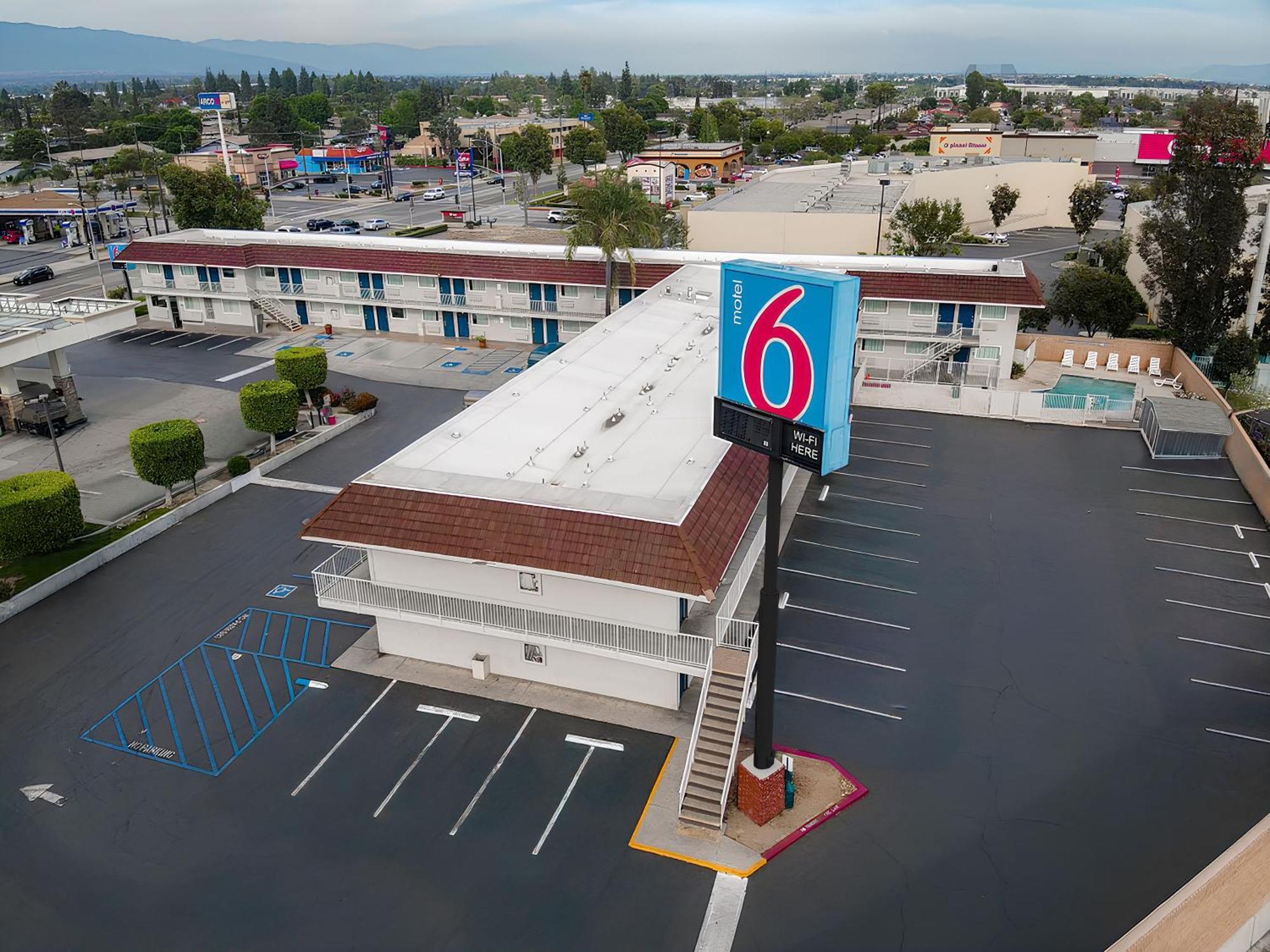 Motel 6 Ontario Airport Extérieur photo