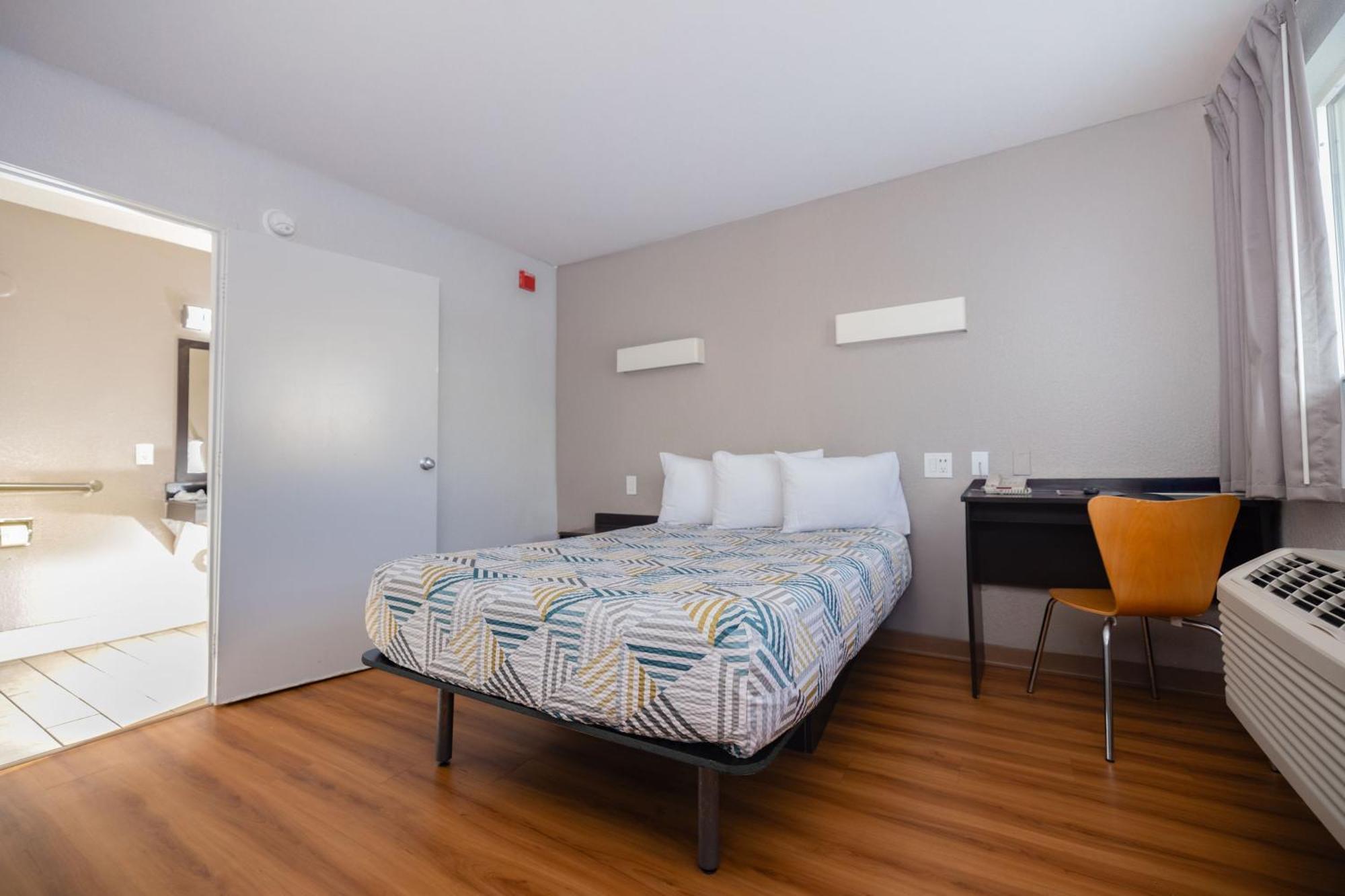 Motel 6 Ontario Airport Extérieur photo