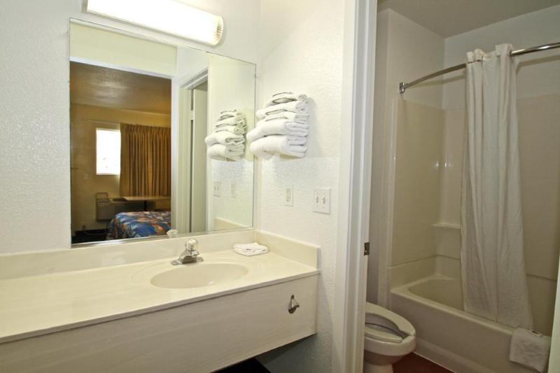 Motel 6 Ontario Airport Extérieur photo
